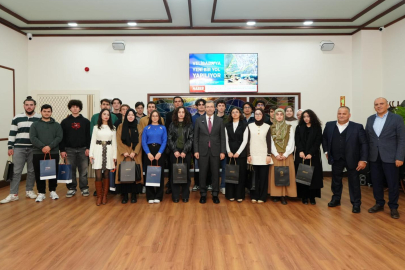 Başkan Ahmet Cin, Üniversite Sınavında İlk 1.000’e Girenlerle Buluştu