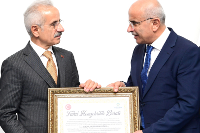Bakan Uraloğlu'na Malatya'dan  fahri berat
