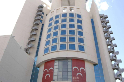 MHP 3 ilde teşkilatları feshetti! Kütahya, Eskişehir ve Kars'a atamalar yapıldı