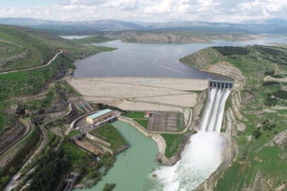 Batman Barajı'nda kontrollü su tahliyesi başladı